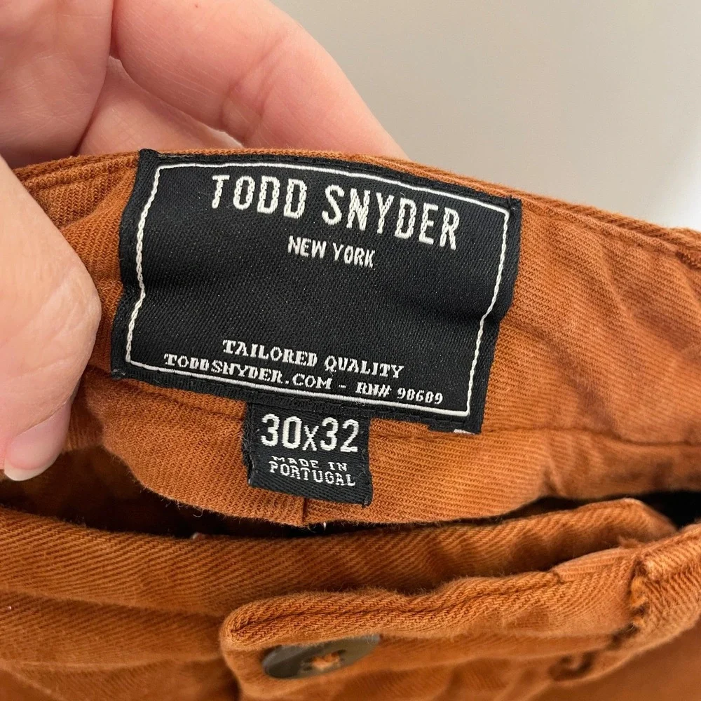 Todd Snyder Men's Chinos in Rust Brown